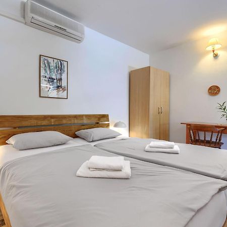 Holiday Home Margit - Prm115 By Interhome Premantura Exterior foto